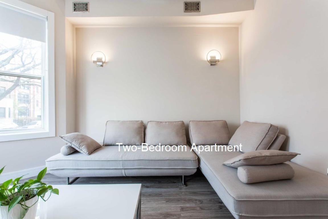 The Double Play - 1 Min Walk To Wrigley! Spacious 2Br - Perfect For Cubs Fans! Chicago Extérieur photo