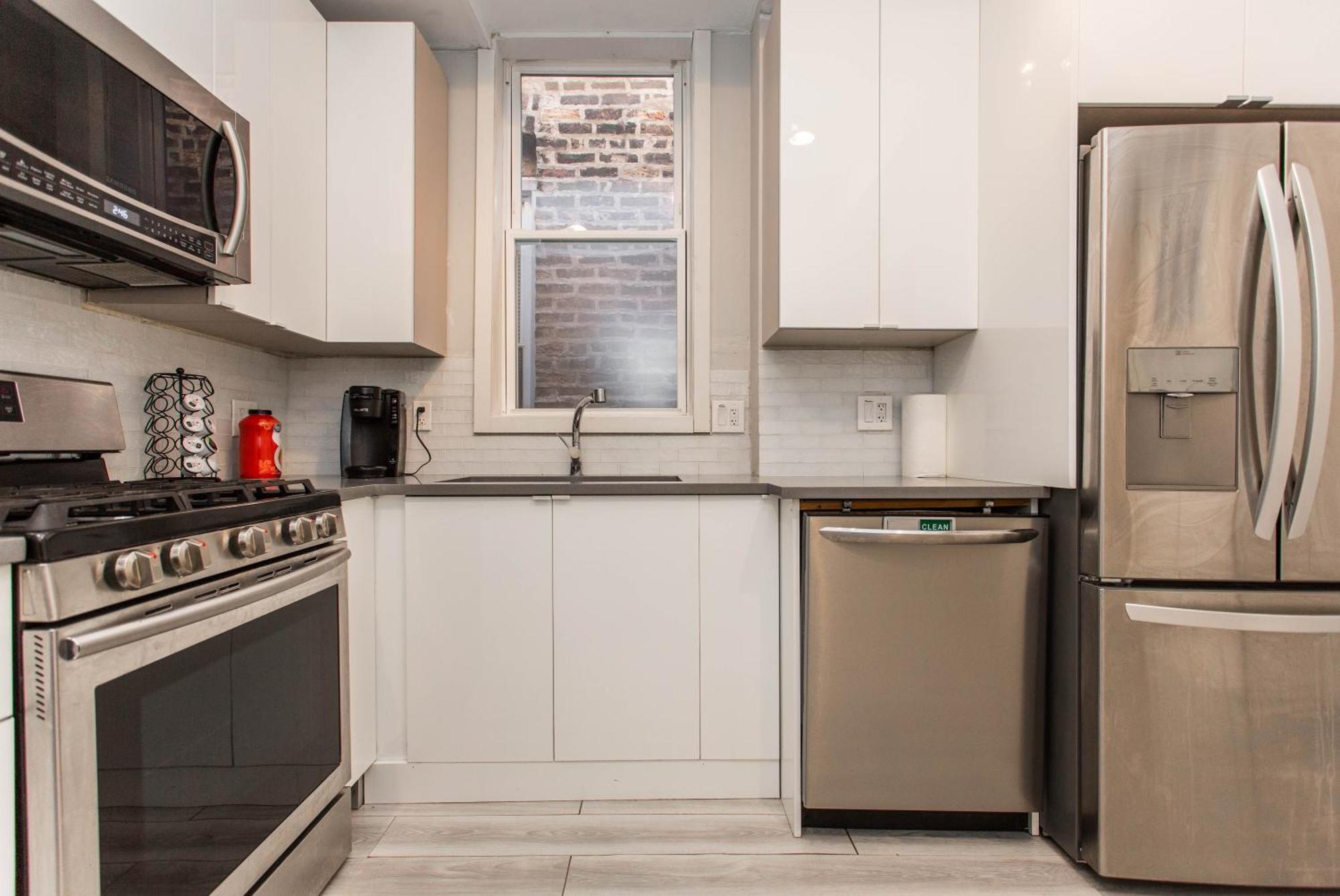 The Double Play - 1 Min Walk To Wrigley! Spacious 2Br - Perfect For Cubs Fans! Chicago Extérieur photo