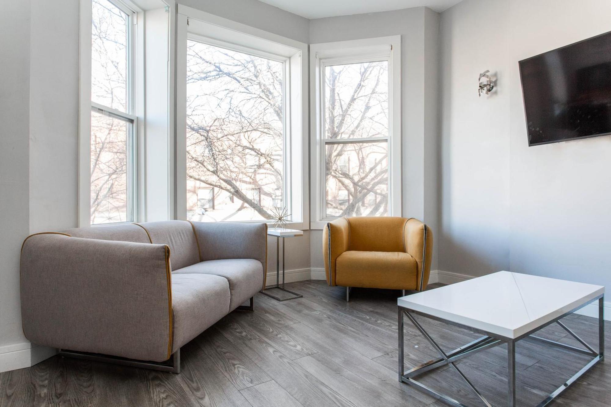 The Double Play - 1 Min Walk To Wrigley! Spacious 2Br - Perfect For Cubs Fans! Chicago Extérieur photo